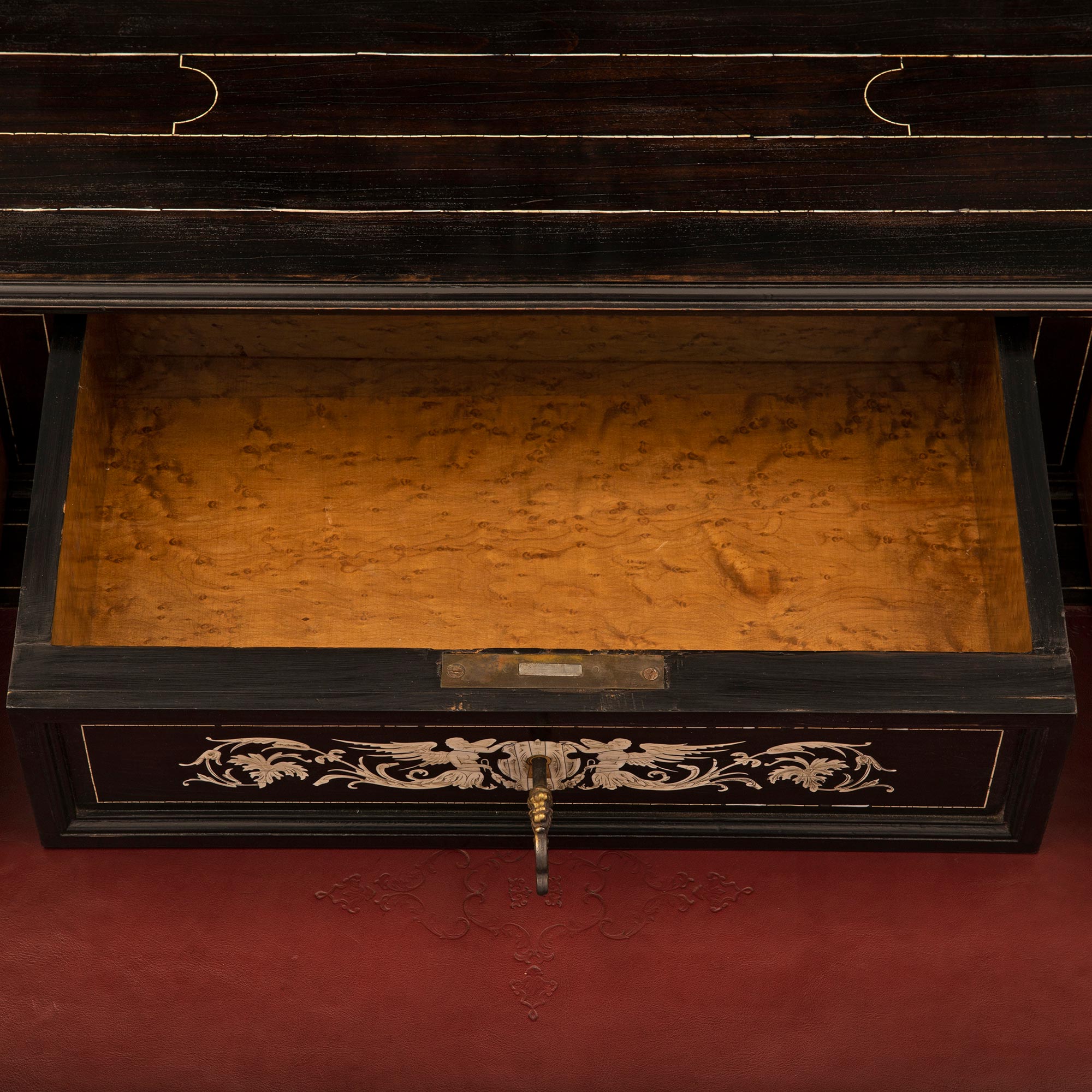 Louis XIV ebonised chest - Classical furniture